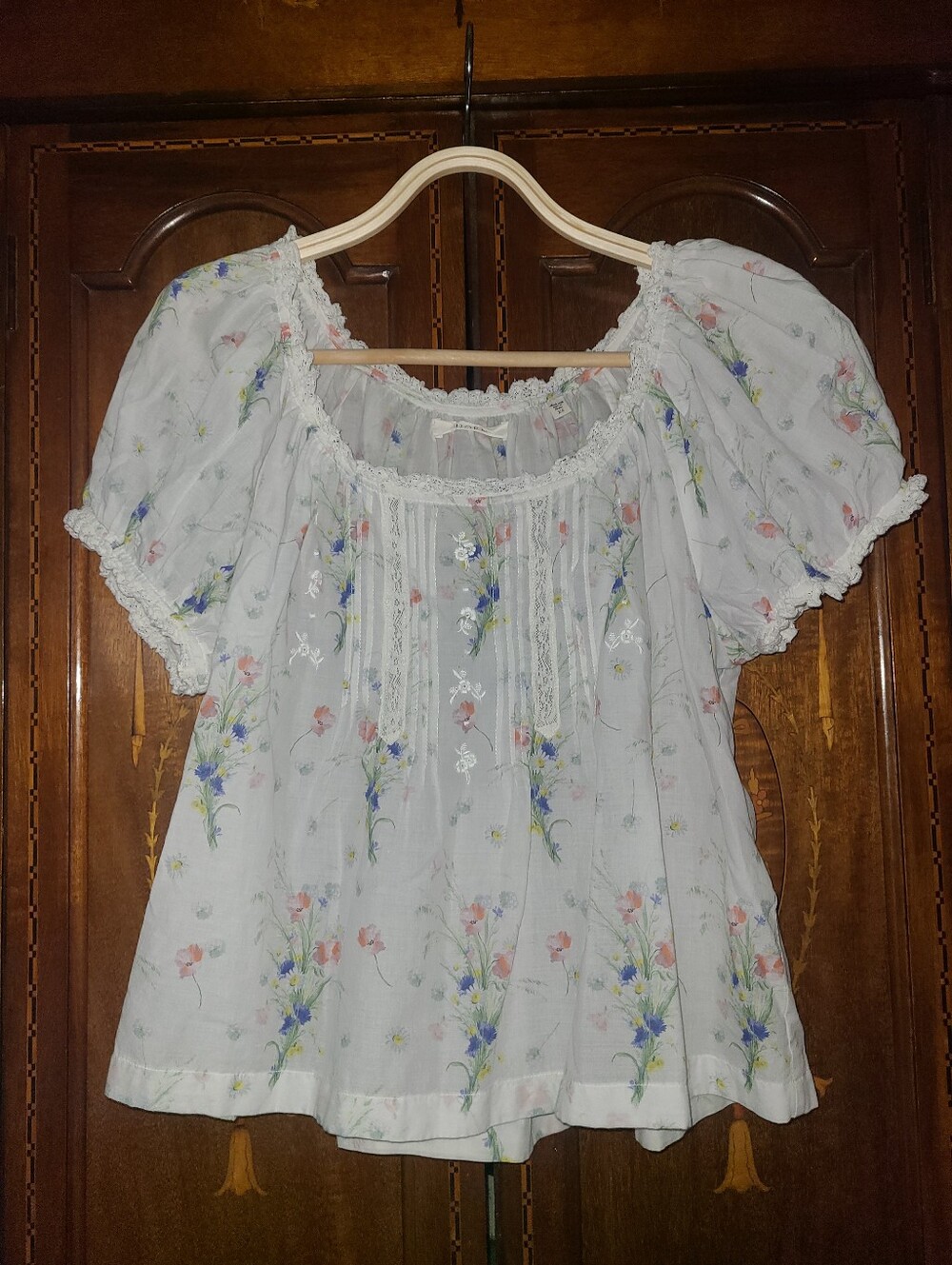 Doen Frederica Top In Painted Bouquet - Picture 2 of 4